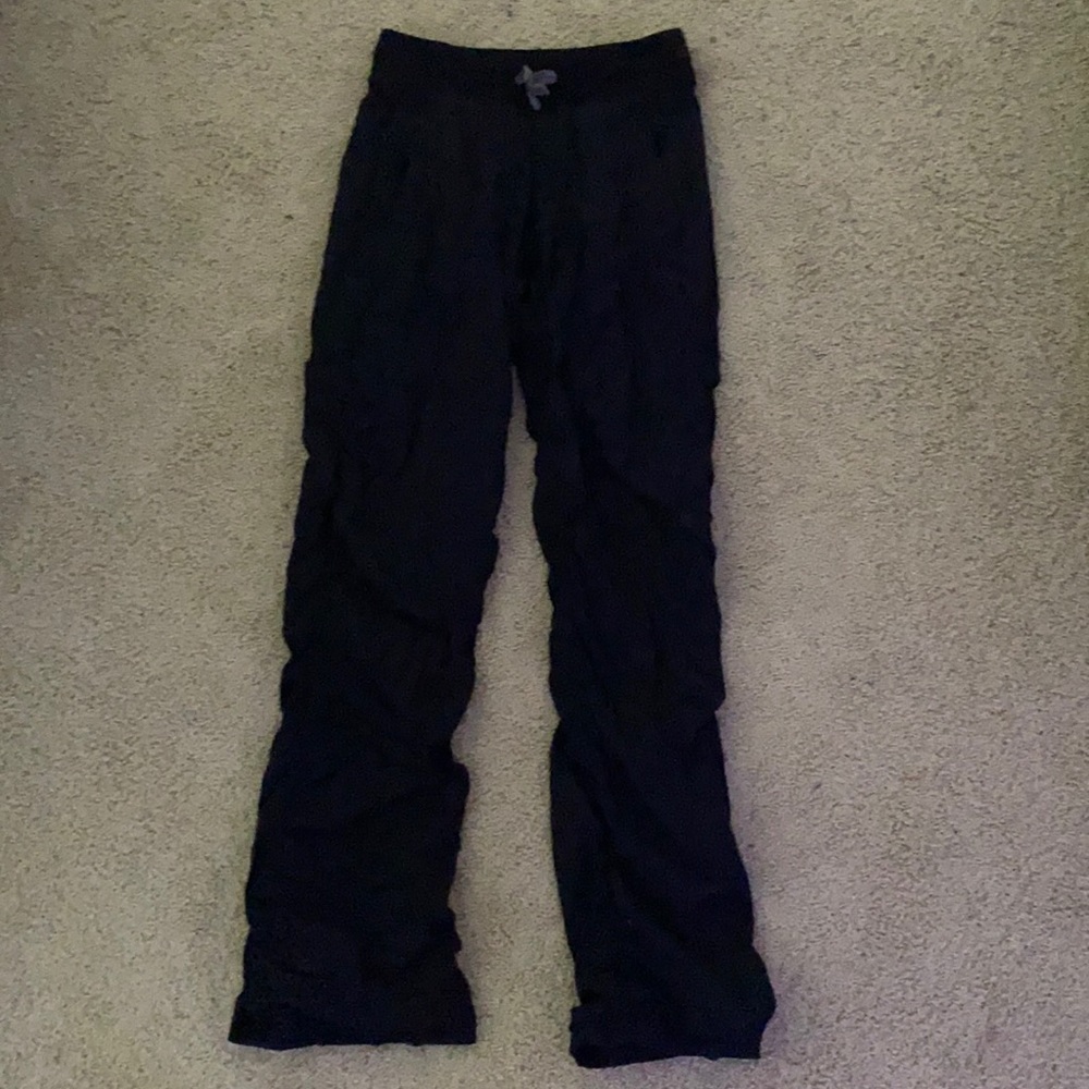 Black ivivva baggy pants size 12